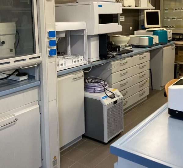 Lab Chimica e biofisica delle piante D106