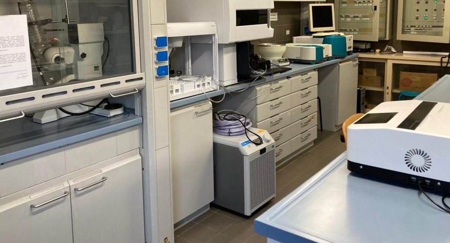 Lab Chimica e biofisica delle piante D106