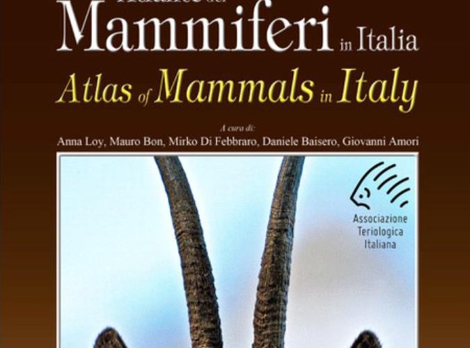 copertina atlante dei mammiferi italiani